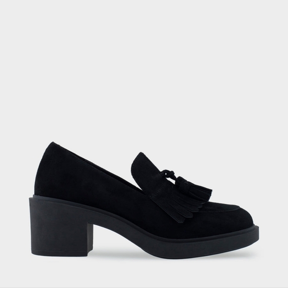 AEROSOLES Shoes - Aerosoles Gibes Heeled chunky Loafer Black Genuine Suede sz 9.5 SH461